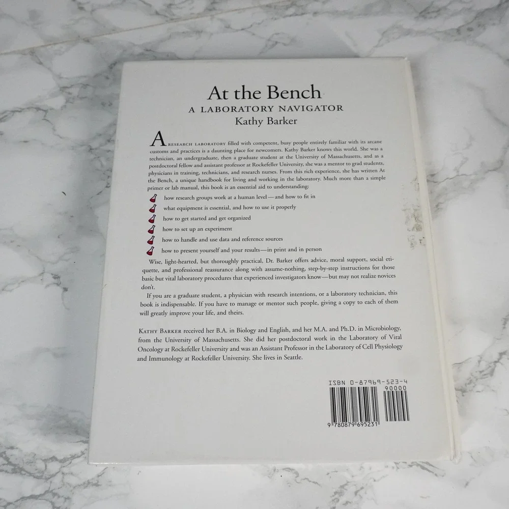 At‎ the Bench A Laboratory Navigator Kathy Barker 1998 Spiral Lab Manual